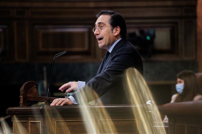 El ministro de Asuntos Exteriores, Unión Europea y Cooperación, José Manuel Albares, interviene en en una sesión plenaria en el Congreso de los Diputados, a 23 de noviembre de 2021, en Madrid, (España).  El proyecto de Presupuestos Generales del Estado 