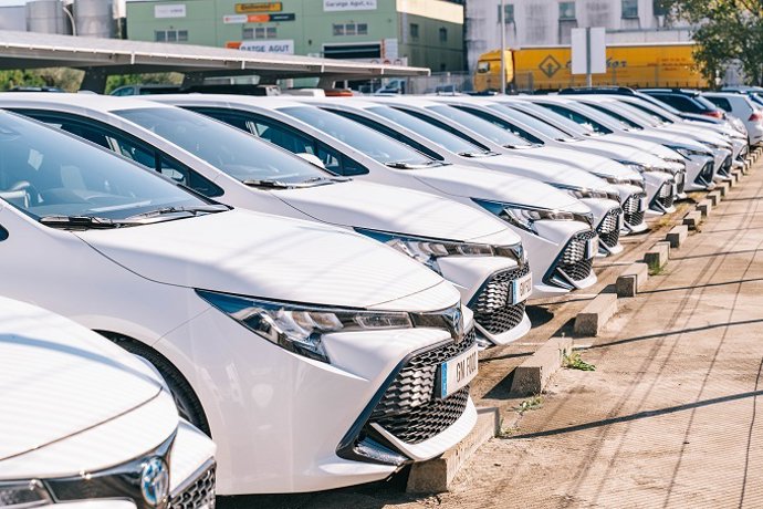 Flota de Toyota Corolla Electric Hybrid para GM Foods