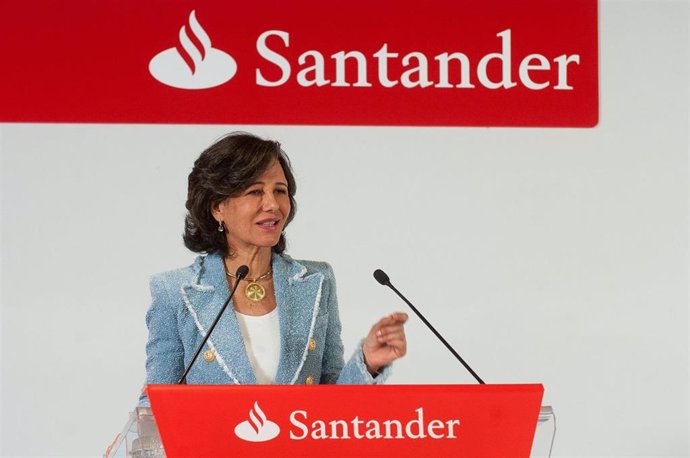 Archivo - La presidenta de Banco Santander, Ana Botín, en la Conferencia Internacional de Banca 2019
