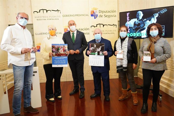 Presentación de calendarios solidarios.