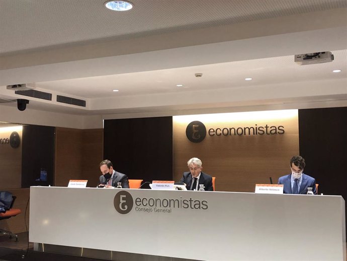 Los economistas ven necesario potenciar mecanismos que agilicen la salida de la insolvencia para autónomos y microempresas que son quienes ostentan el mayor peso concursal en el país