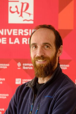 El profesor de la Universidad de La Rioja Eduardo Sáenz de Cabezón
