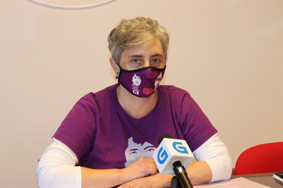 La secretaria de Mulleres de CIG, Nicolasa Castro Monteiro, en rueda de prensa