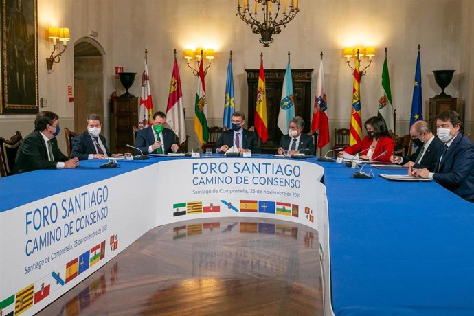 Cumbre de presidentes autonómicos en Santiago