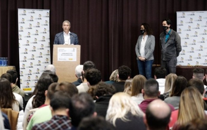 El conseller Josep Gonzlez-Cambray en la entrega de los premios Catskills