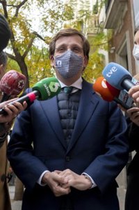 Almeida niega "batalla" en PP de Madrid porque Ayuso "ha aceptado" la fecha y "ya ha dicho que se presentará"