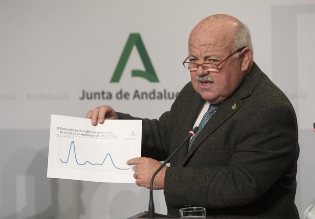 El consejero de Salud y Familias, Jesús Aguirre, durante la rueda de prensa tras la reunión del Consejo de Gobierno de la Junta de Andalucía. A 23 de noviembre de 2021, Sevilla (Andalucía, España).