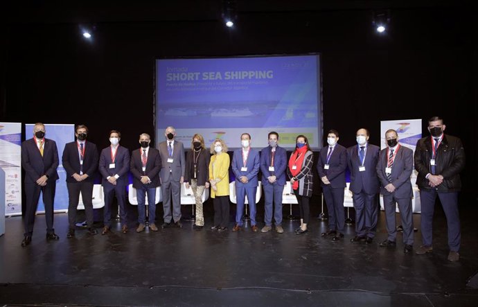 Acto de la jornada de Short Sea Shipping, celebrada en Las Cocheras del Puerto de Huelva.