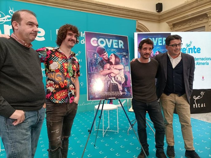 Los actores Lander Otaola y Nacho Mateos presentan 'Cover' en Fical
