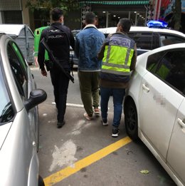 Detención de un hombre