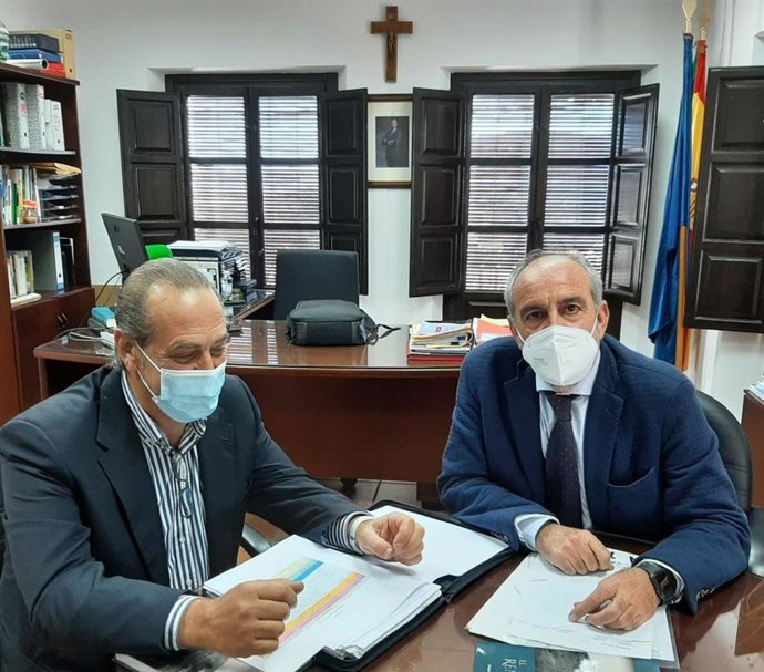 Visita de la Junta a La Tahá