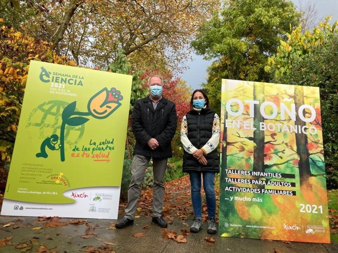 El concejal de Medio Ambiente y Movilidad, Aurelio Martín, durante la resentación de la Semana de la Ciencia del Botánico (Archivo)