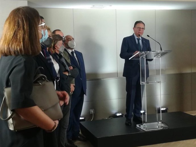 El alcalde de Oviedo, Alfredo Canteli, en un encuentro con militantes y simpatizantes del PP local