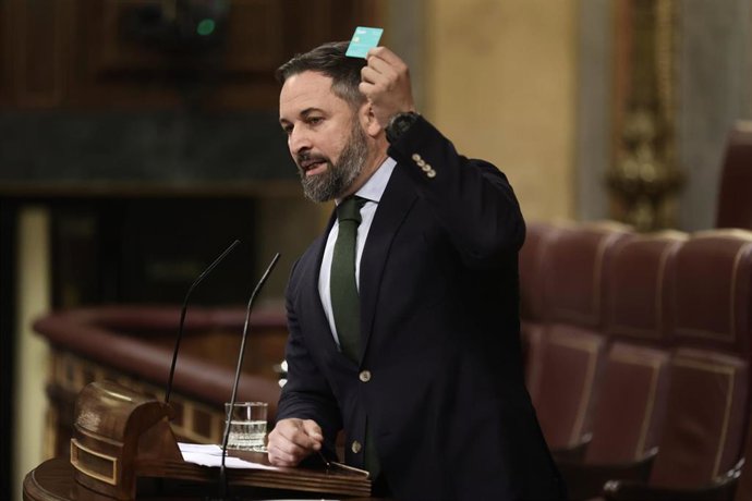 El líder de Vox, Santiago Abascal, interviene en una sesión plenaria en el Congreso de los Diputados, a 10 de noviembre de 2021, en Madrid, (España). 