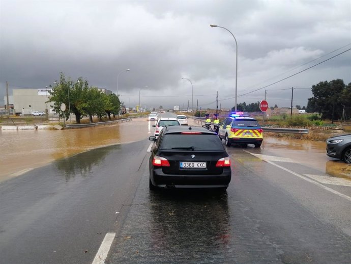 Una carretera inundada a la província de Tarragona, a 23 de novembre de 2021.