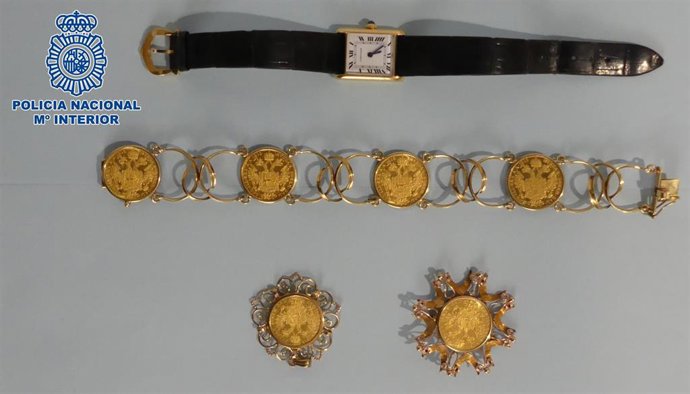 Joyas recuperadas por agentes de la Policía Nacional