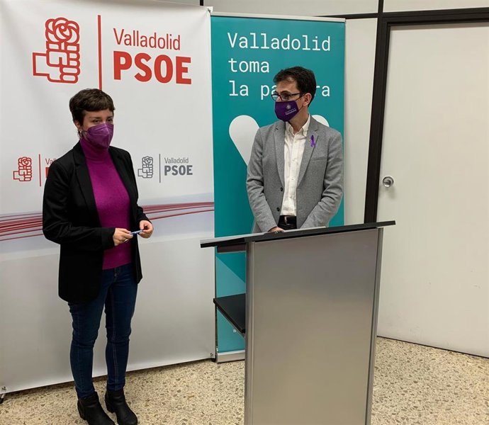 Archivo - Los portavoz de VTLP, María Sánchez; y PSOE, Pedro Herrero.