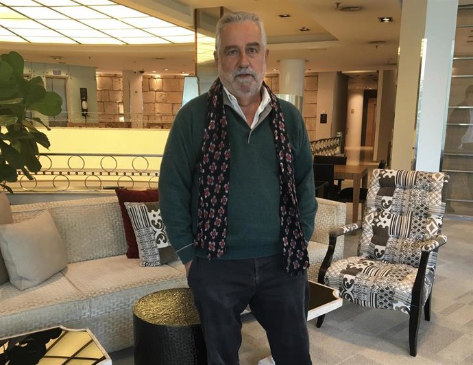 El escritor y periodista Rafel Nadal