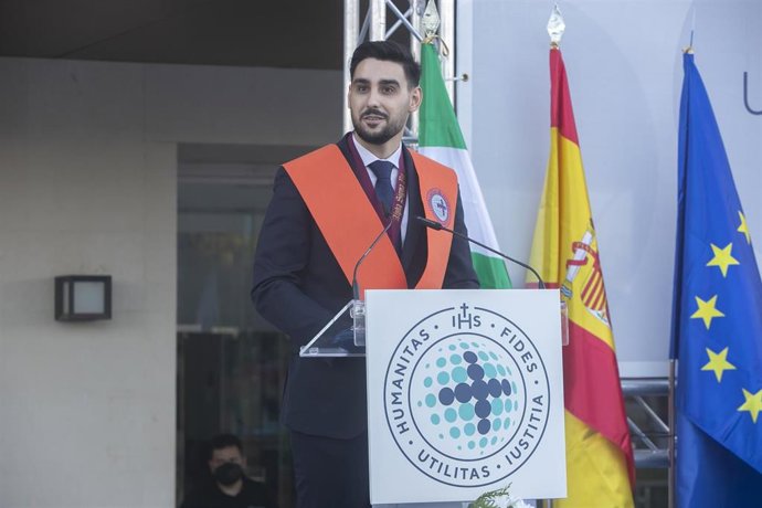 Archivo - Jesús de la Torre, alumno de la Universidad Loyola reconocido como el segundo mejor expediente de España del Grado en Relaciones Internacionales