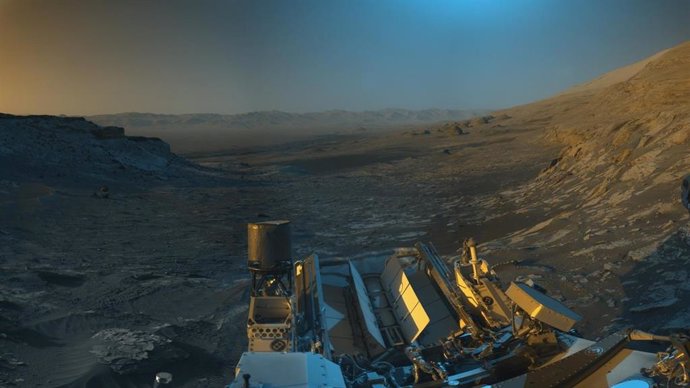 Curiosity envía una postal desde la ladera del Monte Sharp en Marte
