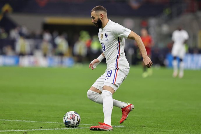 Archivo - Arxiu - Karim Benzema en un partit amb la selecció francesa