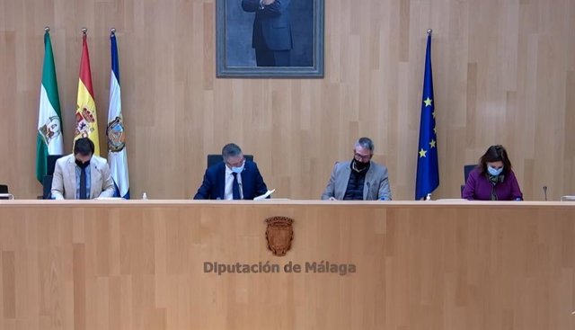 Maldonado y Salado en el pleno de la Diputación de Málaga de noviembre de 2021