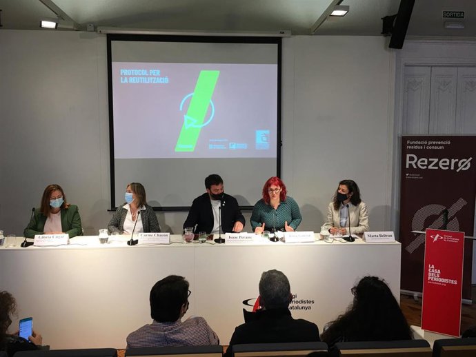 Rueda de prensa de Rezero y la ARC para presentar un protocolo de envases reutilizables