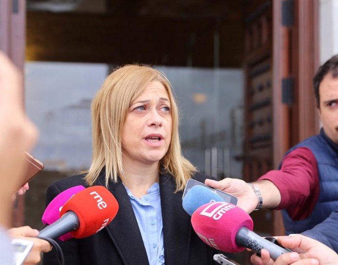 La coordinadora autonómica de Cs C-LM, Carmen Picazo, atiende a los medios.