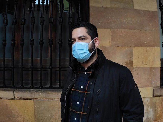 El concejal de Somos Oviedo, Rubén Rosón.