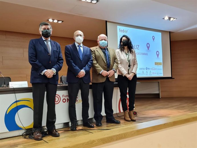 Aguirre resalta la importancia de "la humanización de la atención y el abordaje de las enfermedades raras" en el SAS