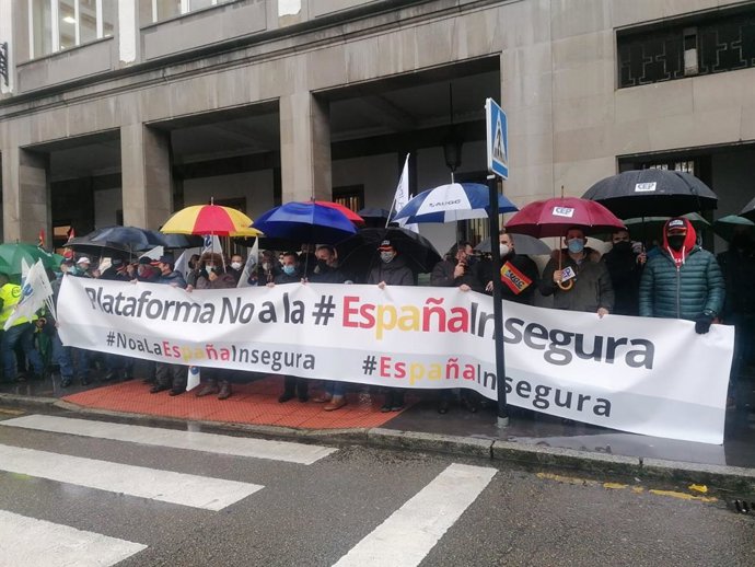 Miembros de cuerpos policiales se movilizan contra la reforma de la conocida como Ley Morzada.