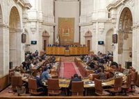 El Parlamento andaluz aprueba sin rechazos dos decretos sobre residencias y autónomos a horas del debate del Presupuesto