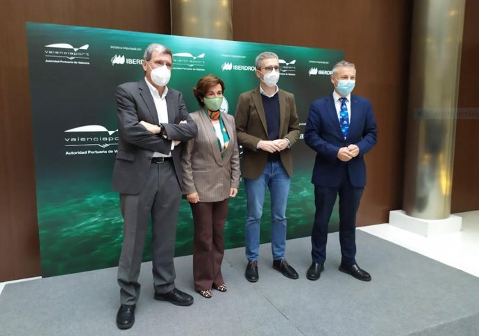 Presentación de la Alianza Net-Zero Mar en Valncia. Aurelio Marínez (APV), Ángeles Santamaría (Iberdrola), el conseller de Política Territorial de la Generalitat valenciana, Arcadi España, y el presidente de Puertos del Estado, Francisco Toledo.