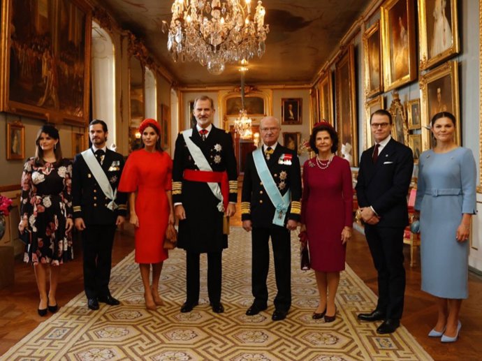Los Reyes han sido recibidos en el Palacio Real por la Familia Real Sueca casi al completo