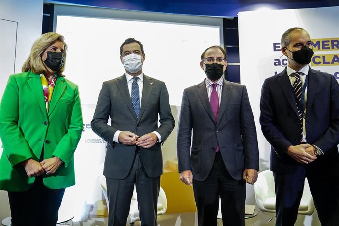 Fátima Báñez, Juanma Moreno, Javier González de Lara y Ricard Cabedo este miércoles.