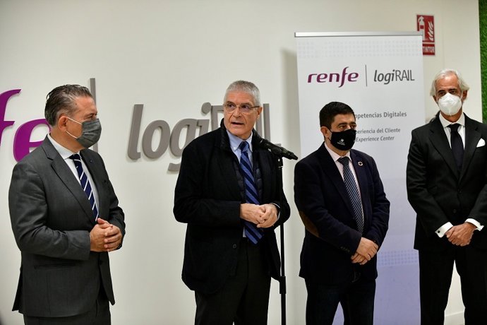 Visita al nuevo Centro de Competencias Digitales de Linares