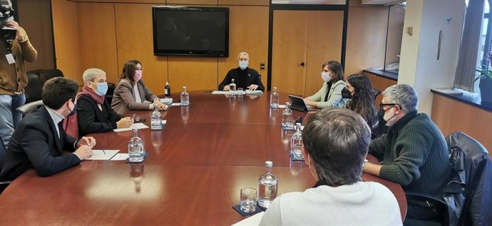 El conseller de Educación reunido con partidos favorables a la inmersión lingüística