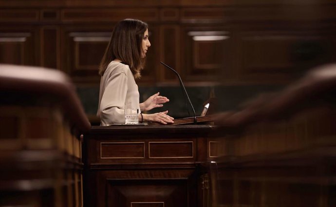 La ministra de Derechos Sociales, Ione Belarra, en el Congreso