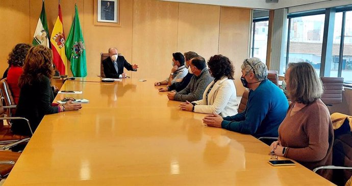 Villalobos en una reunión sobre la plantilla de la Diputación