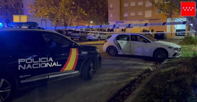 Un hombre de 42 años se encuentra en estado muy grave tras haber sido hallado inconsciente en el interior de un coche en Getafe.