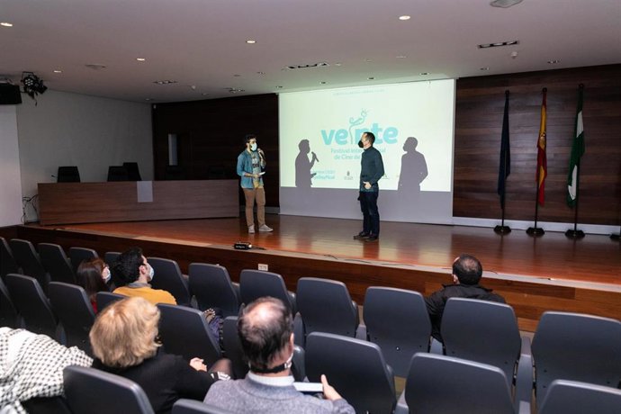 Proyección del cortometraje 'El viaje más largo' en Fical