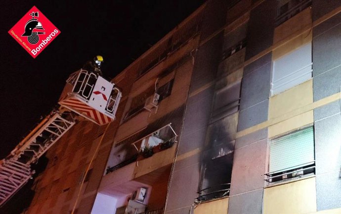 Incendio de vivienda en Novelda