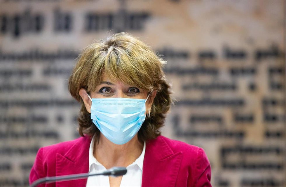 La Fiscal General del Estado, Dolores Delgado, comparece en una Comisión de Justicia en el Senado, a 18 de noviembre de 2021, en Madrid, (España).
