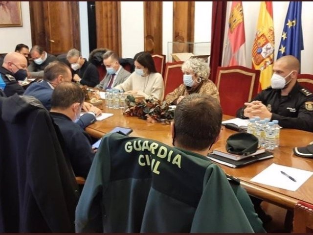 Imagen de la reunión difundida por la Subdelegación del Gobierno a través de redes sociales.