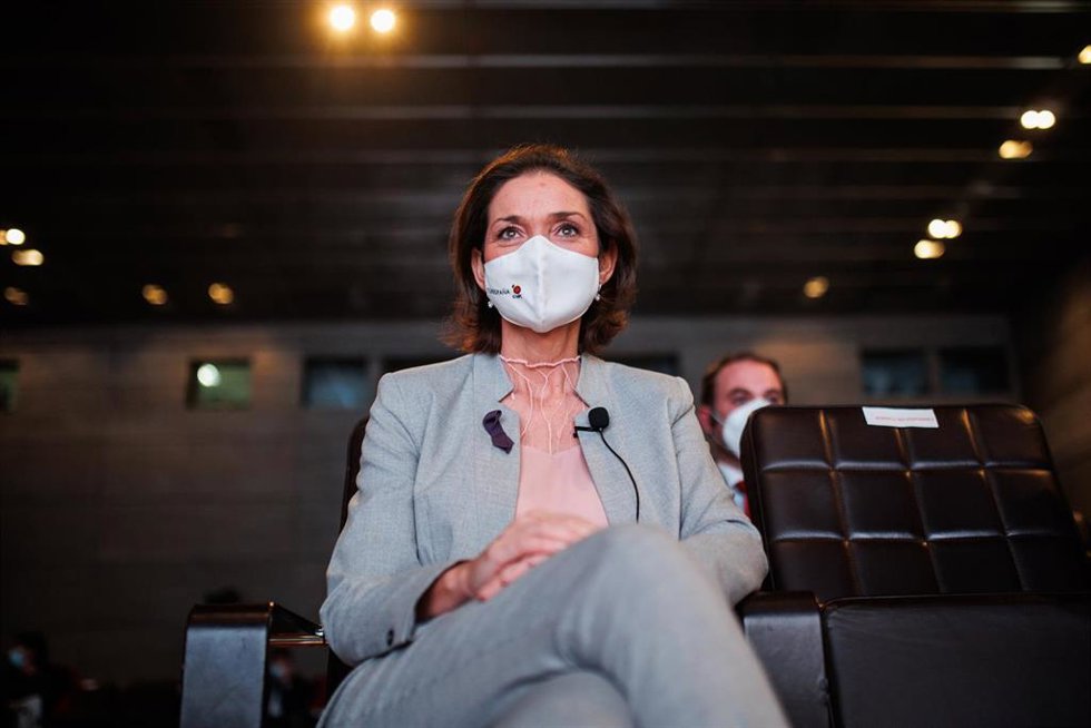 La ministra de Industria, Reyes Maroto, asiste a la presentación de la Estrategia de Creación, Innovación y Fortalecimiento de la Oferta País - Experiencias Turismo España, en el Museo del Traje, a 25 de noviembre de 2021, en Madrid, (España).