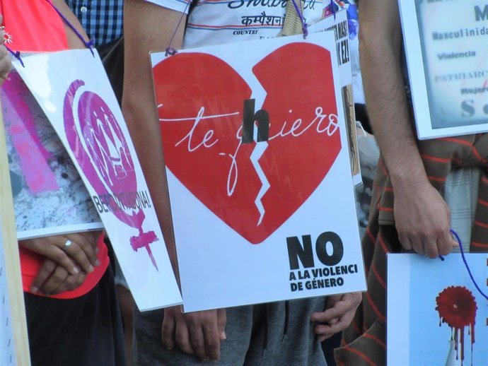 Archivo - Concentración contra la violencia de género, imagen de archivo 