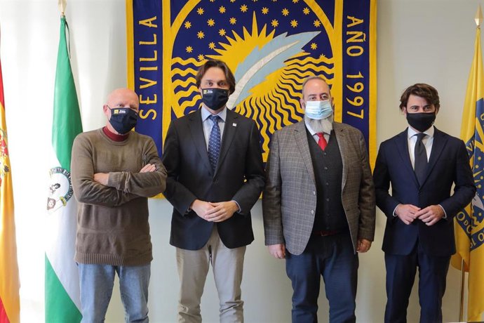 Firma del acuerdo de colaboración entre la UPO y Enerhi