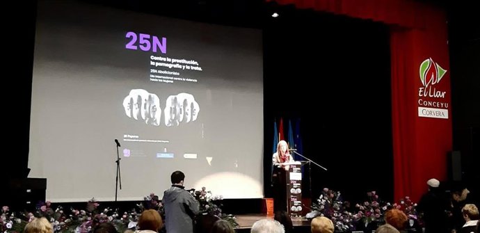 Acto institucional celebrado en Corvera con motivo del Día Internacional contra la Violencia hacia las Mujeres.