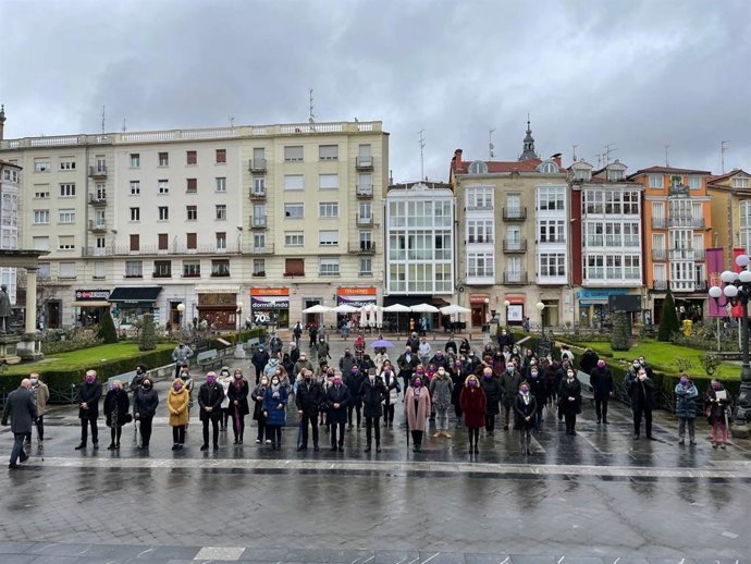 Concentración del Ayuntamiento de Vitoria contra la violencia machista