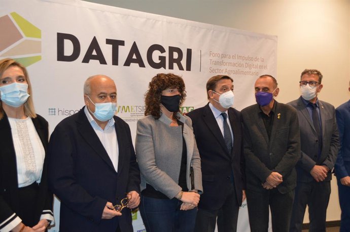 El ministro de Agricultura, Pesca y Alimentación, Luis Planas, ha inaugurado el Foro para el Impulso de la Transformación Digital en el Sector Agroalimentario (Datagri 2021).